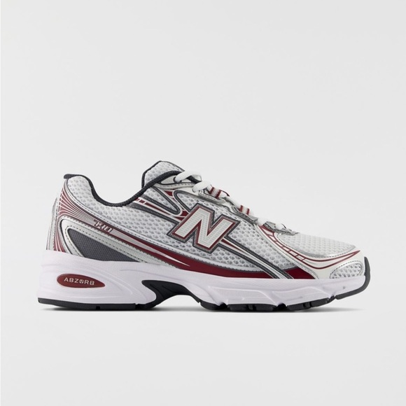 New Balance 740 Women’s Running Sneaker - Picture 1 of 3